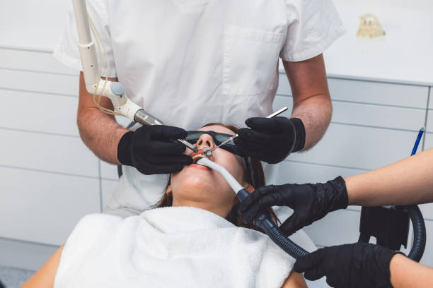 Best Weekend Emergency Dental Services in Little Canada, MN